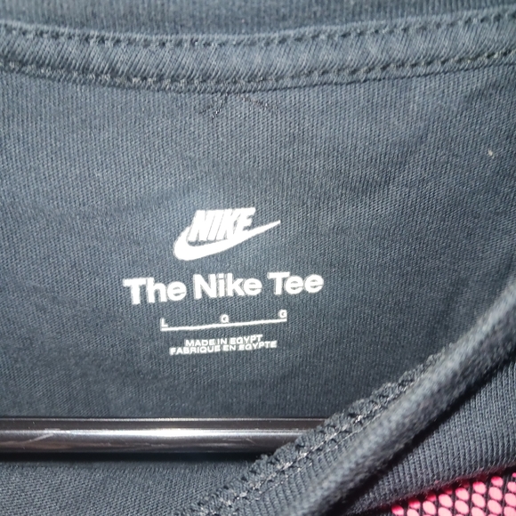 Bundle of Nike Boy Logo Graphic Tees - Picture 14 of 15